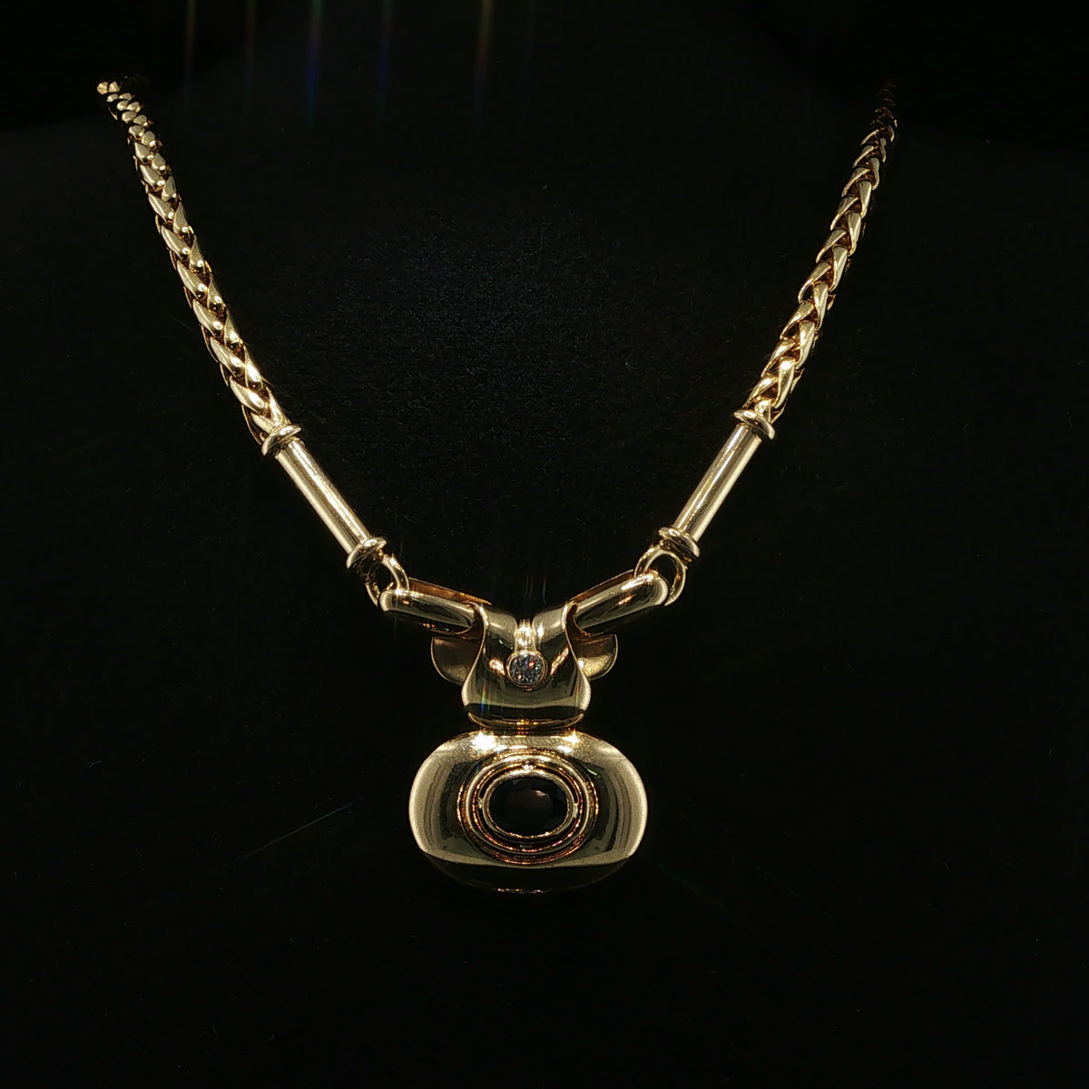 Sculptural Deep Blue Sapphire Pendant Necklace in Yellow Gold