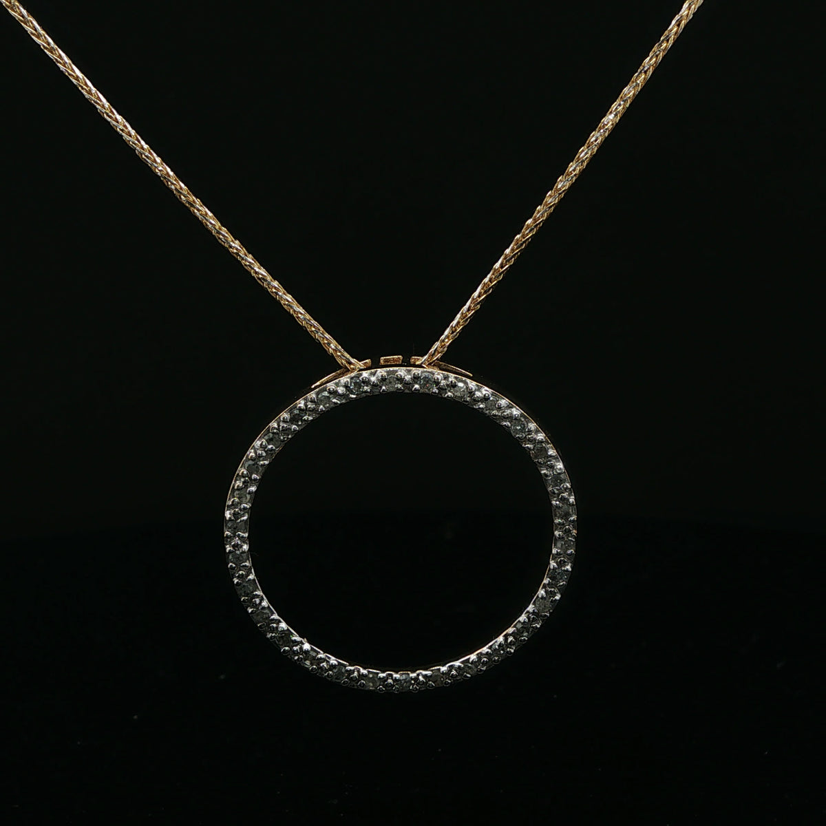 Diamond Circle Pendant Necklace in Yellow Gold