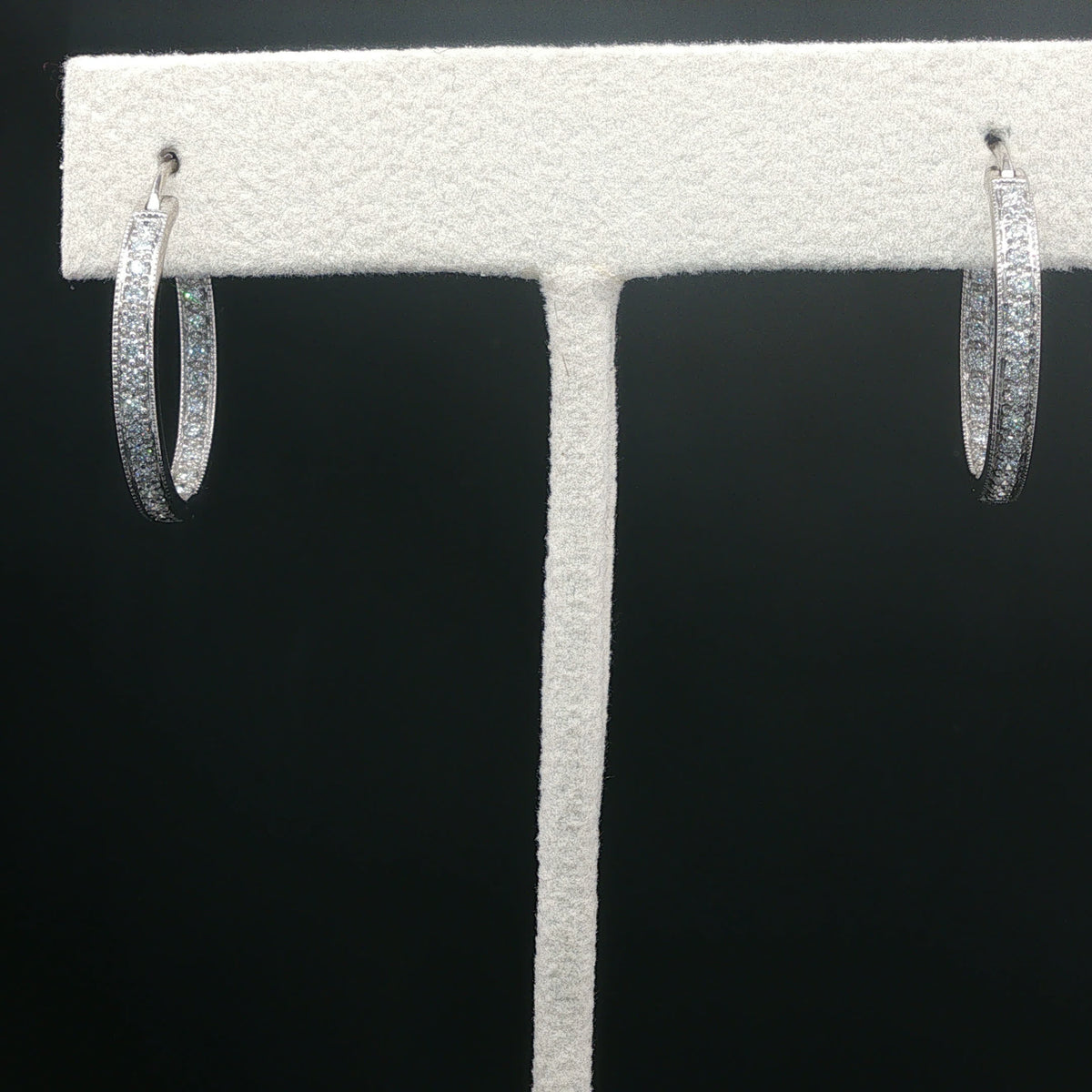 Diamond Milgrain Hoop Earrings in White Gold