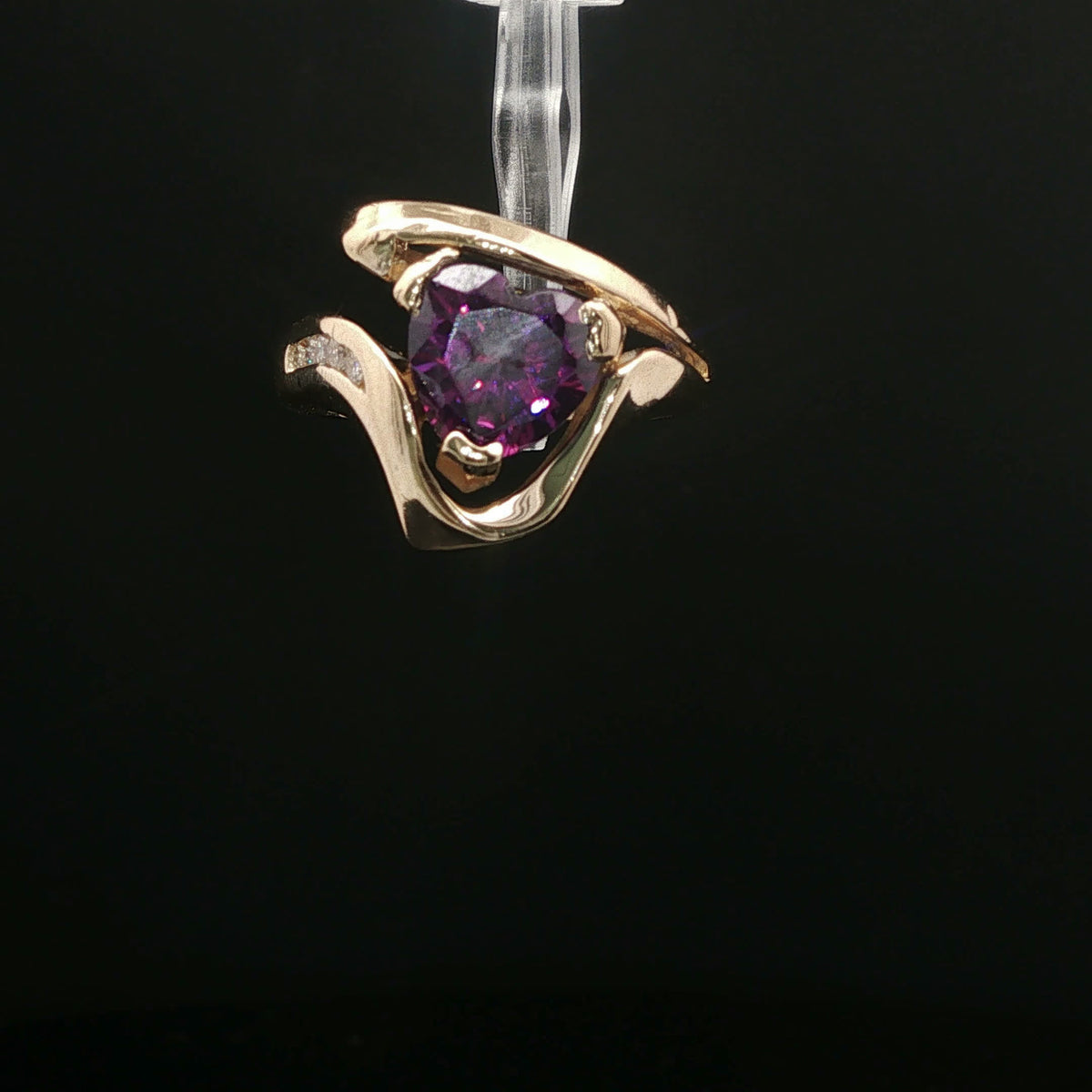 Heart-Shaped Amethyst Bypass Cocktail Ring in Yellow Gold
